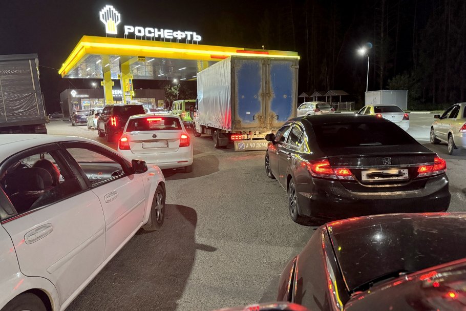 Τι θα συμβεί με τις τιμές βενζίνης και ντίζελ στα πρατήρια καυσίμου; Γνώμη των ειδικών της "ΡΓ"