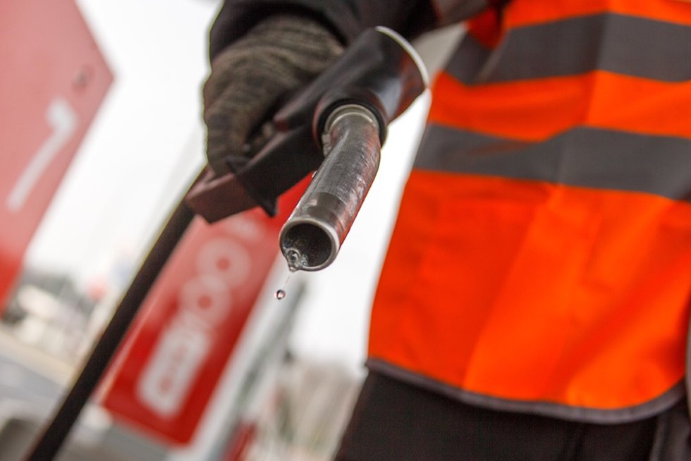 Η πώληση βενζίνης κατηγορίας "Ευρώ-3" ξεκινά στην αγορά. Τι πρέπει να γνωρίζουν οι οδηγοί;